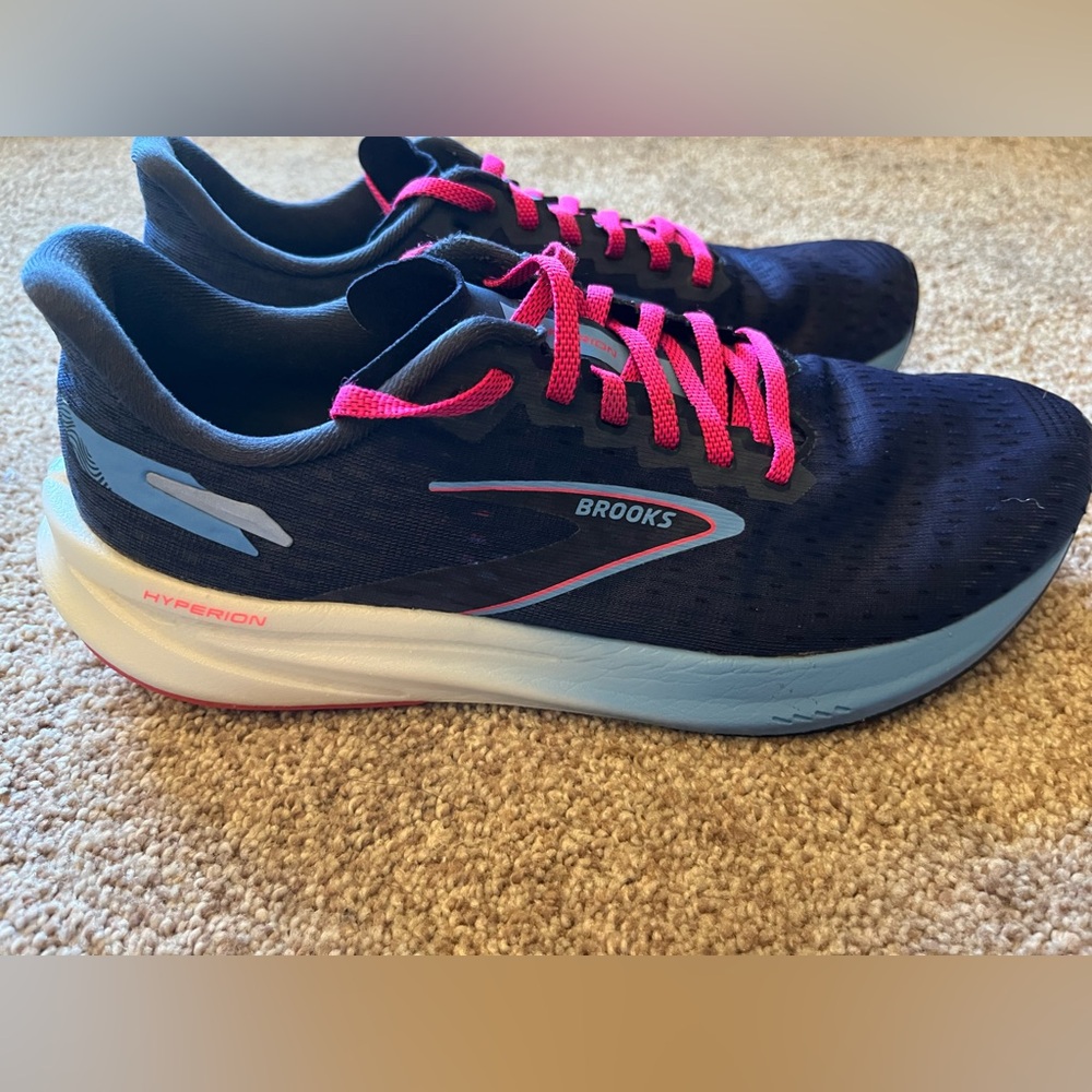 Brooks Women's Hyperion Tempo Running Shoes